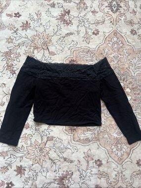 Forever 21 Black Lace Trim Off-Shoulder Crop Top